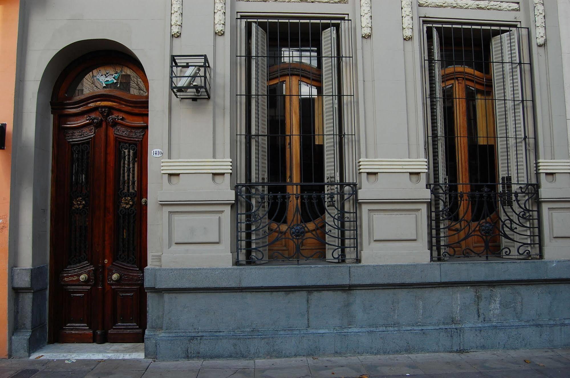 Sabatico Travelers Hostel & Guesthouse Buenos Aires Luaran gambar